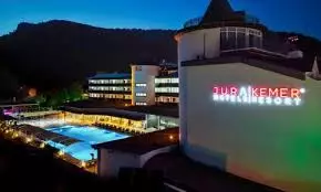 هتل جورا کمر ریزورت